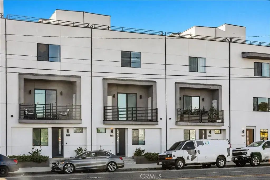 6719 Sepulveda Boulevard, Van Nuys