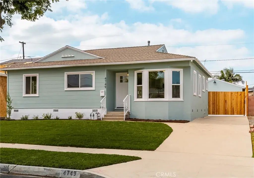 4749 Pixie Avenue, Lakewood