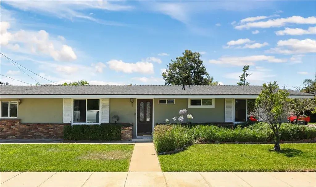 526 N Emerald Drive, Orange