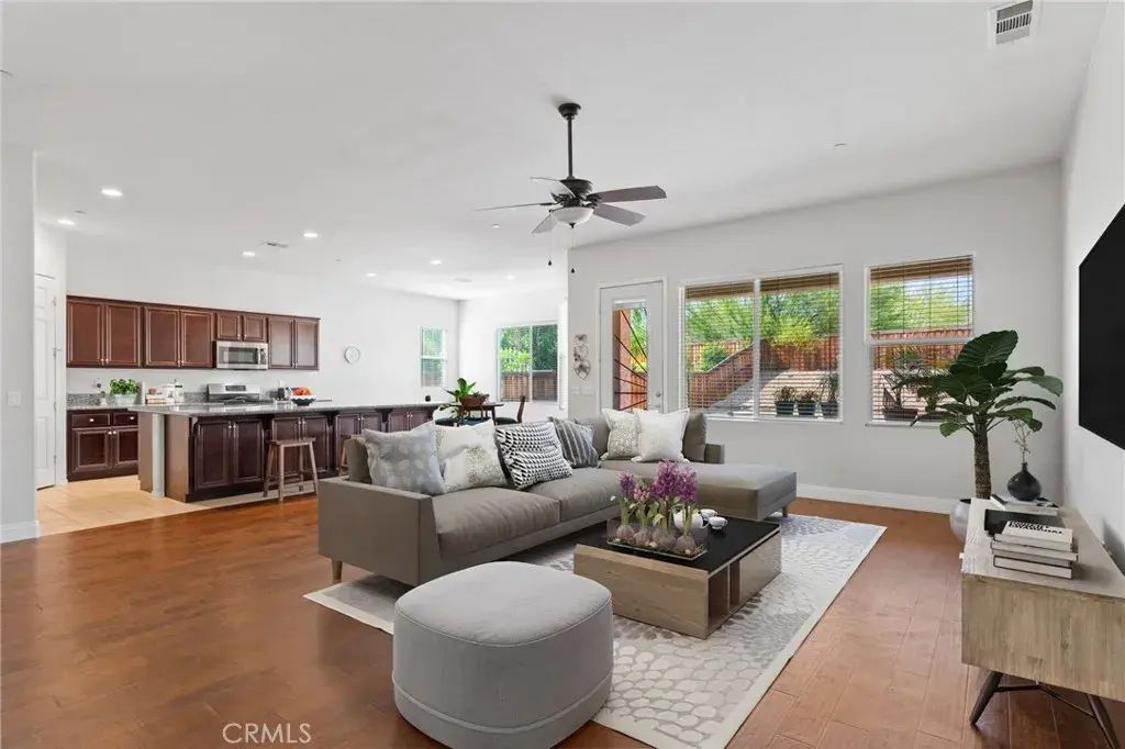 9904 Toscana Drive, Bakersfield