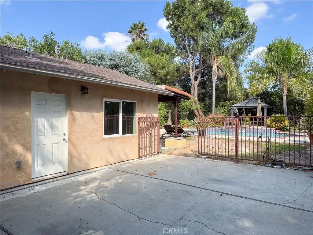 6853 Amestoy, Lake Balboa