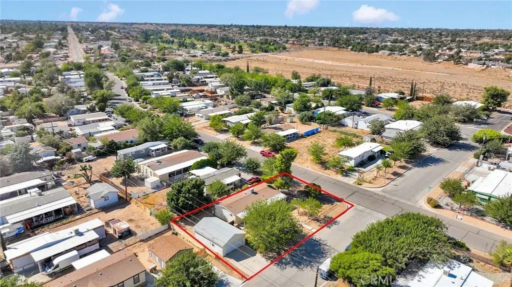 19109 Hinton Street, Hesperia