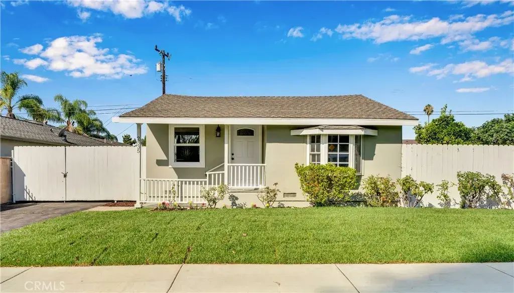 2535 S Myrtle, Monrovia