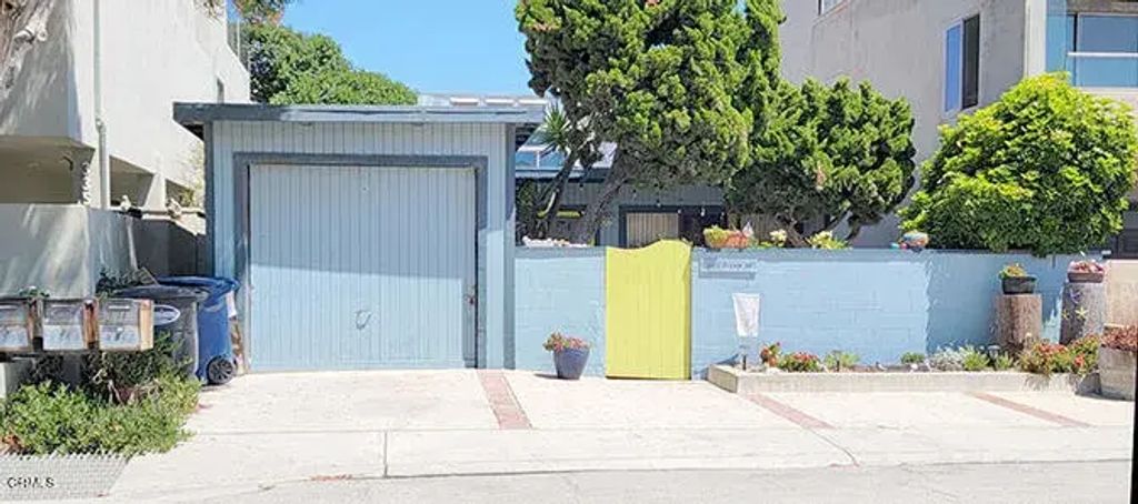 3350 Ocean Drive, Oxnard