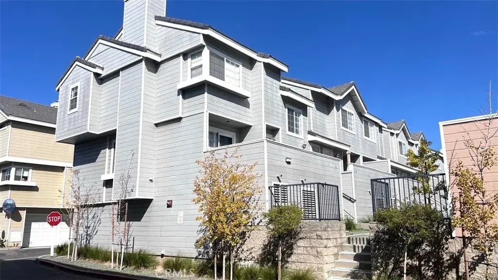 2800 Plaza Del Amo 12, Torrance