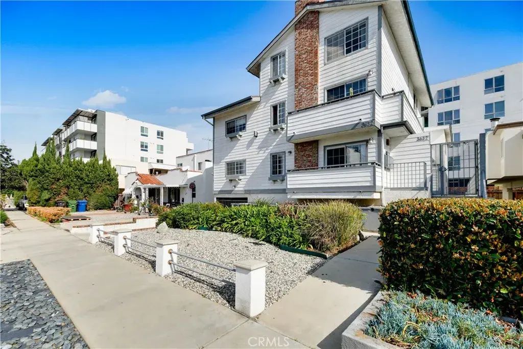 3632 Dunn 1, Los Angeles