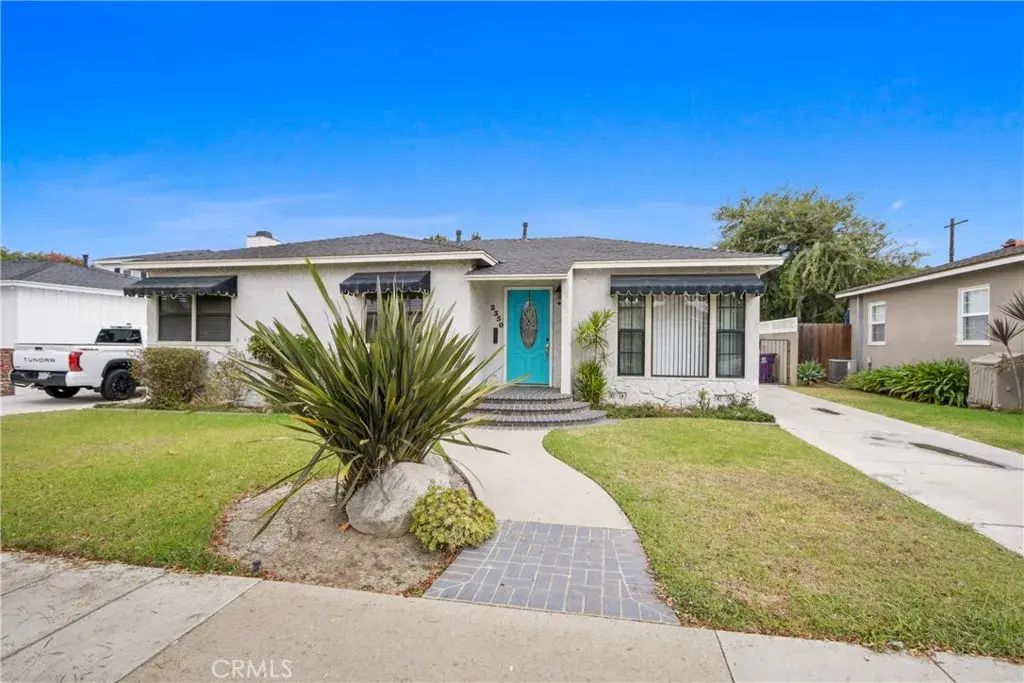 2350 Pepperwood, Long Beach