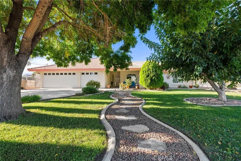 18540 Fairburn Avenue, Hesperia