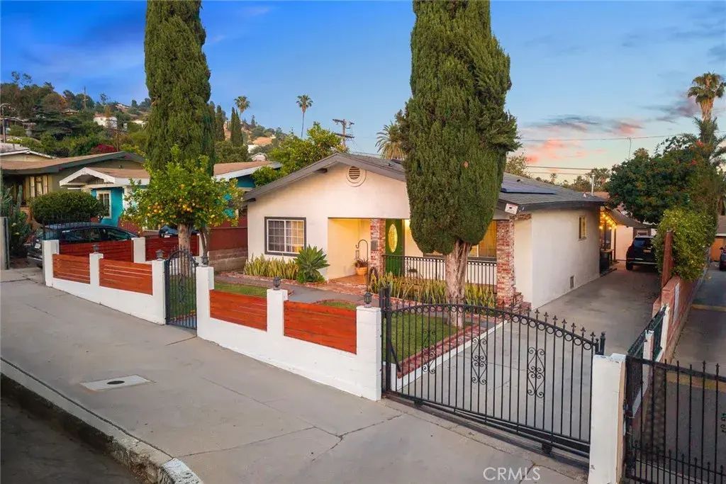2812 Silver Street, Los Angeles