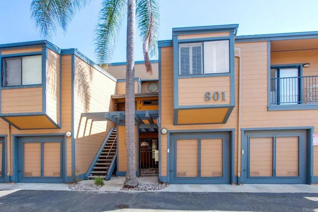 801 Kalpati Circle C, Carlsbad