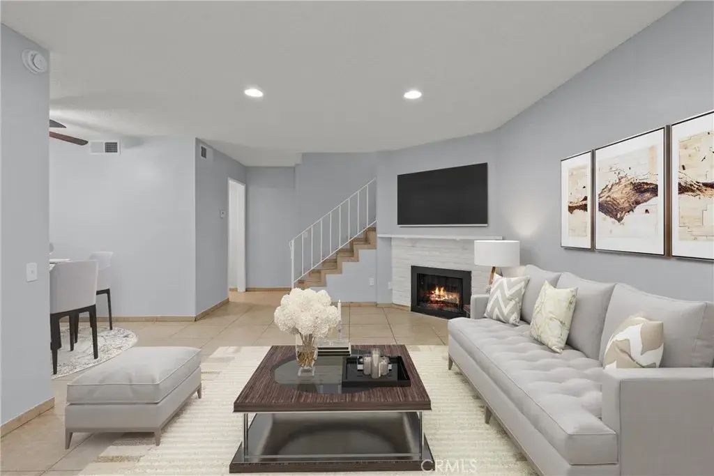 14265 Terra Bella St 10, Panorama City