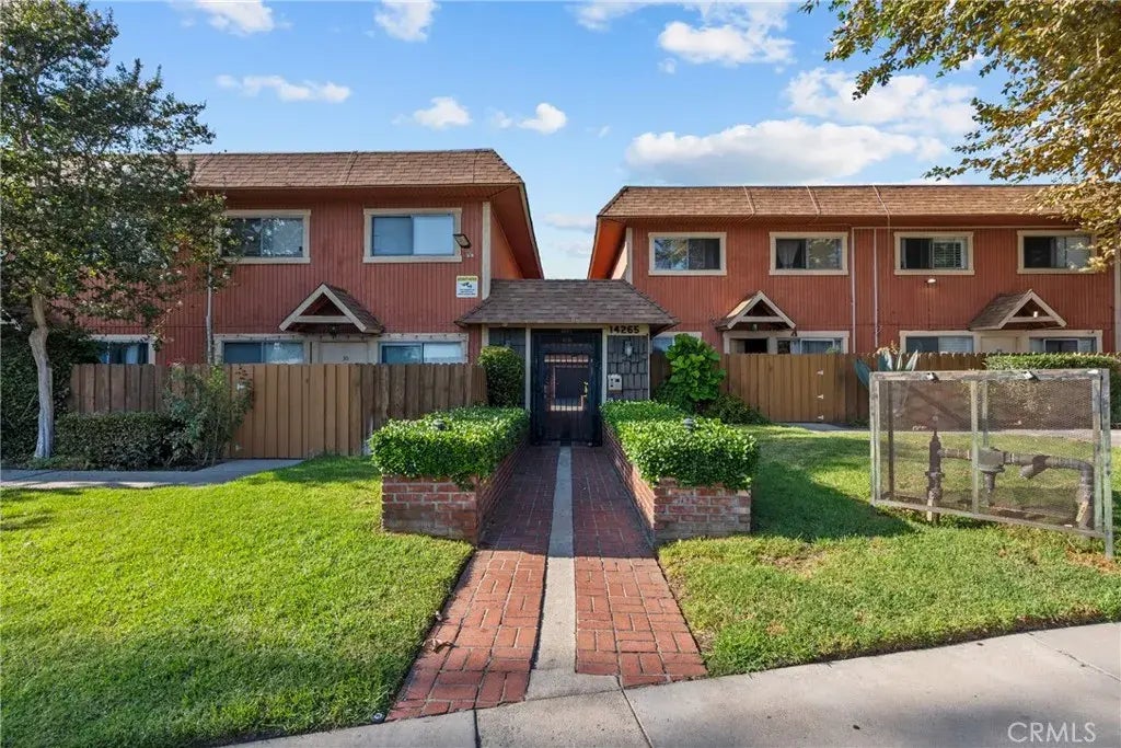 14265 Terra Bella St 10, Panorama City