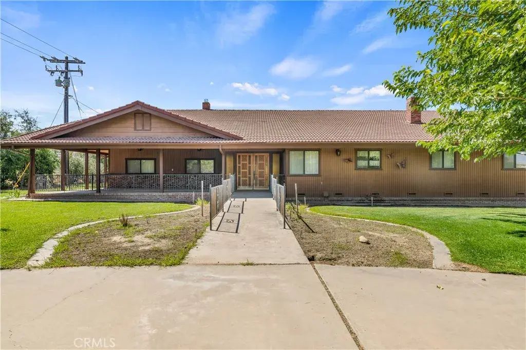 32623 Highway 190, Springville