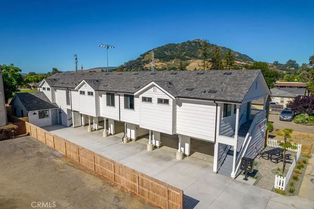 1213 Murray, San Luis Obispo