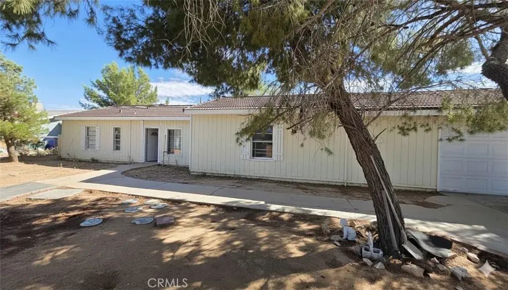 21835 Dotame, Apple Valley