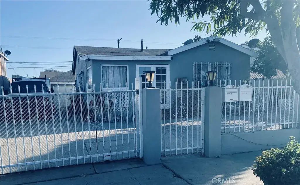 1210-1212 E Cruces, Wilmington