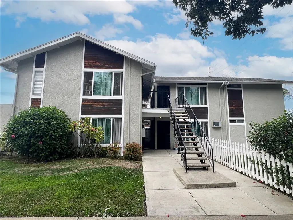 600 N Grand Avenue, Santa Ana