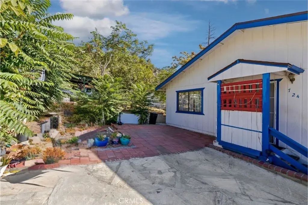 724 Avalon, Frazier Park