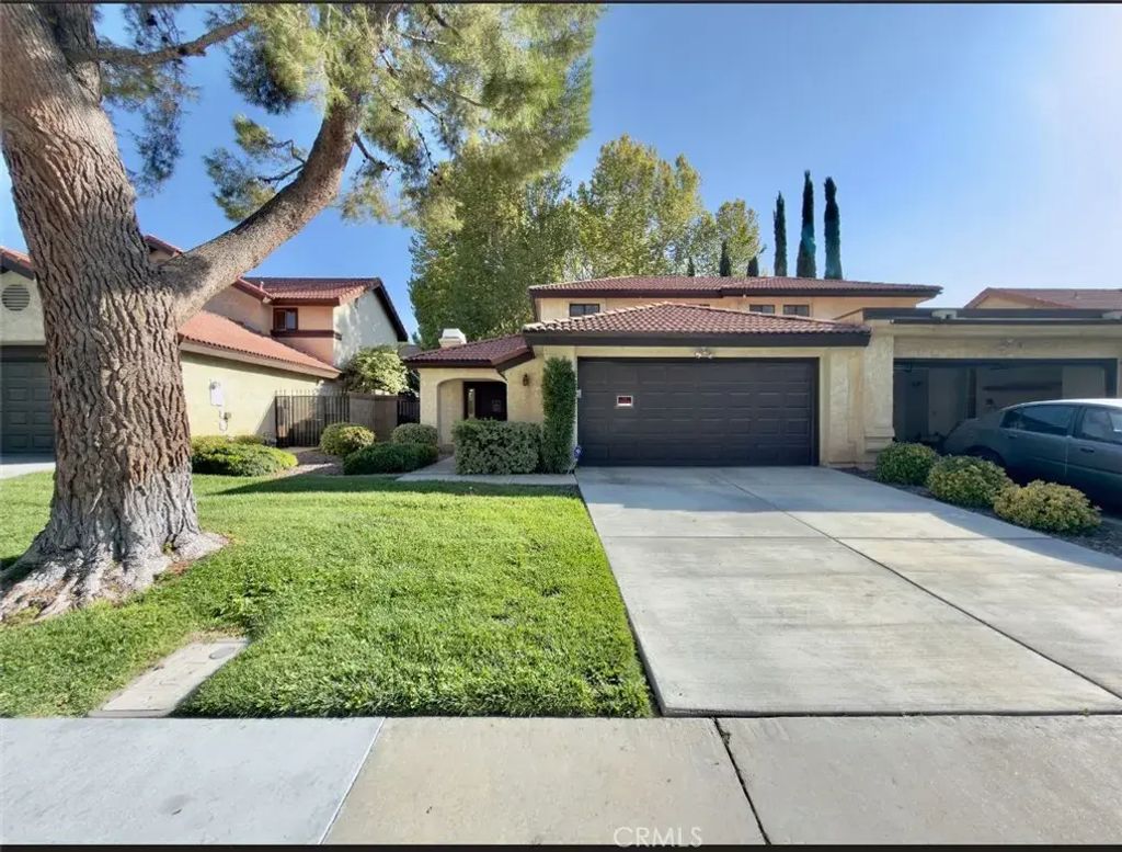 2856 Dartmouth Drive, Lancaster