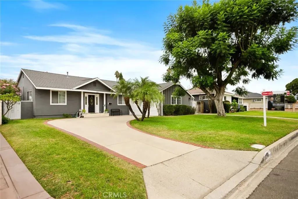 131 S Myrtlewood St, West Covina