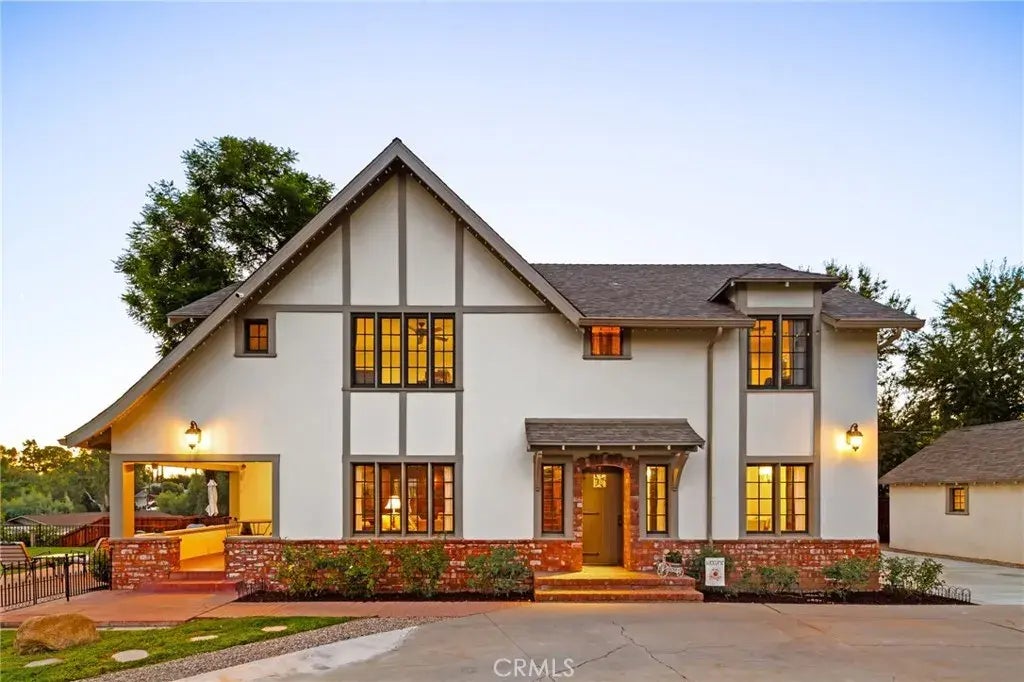 2609 Carlton Place, Riverside