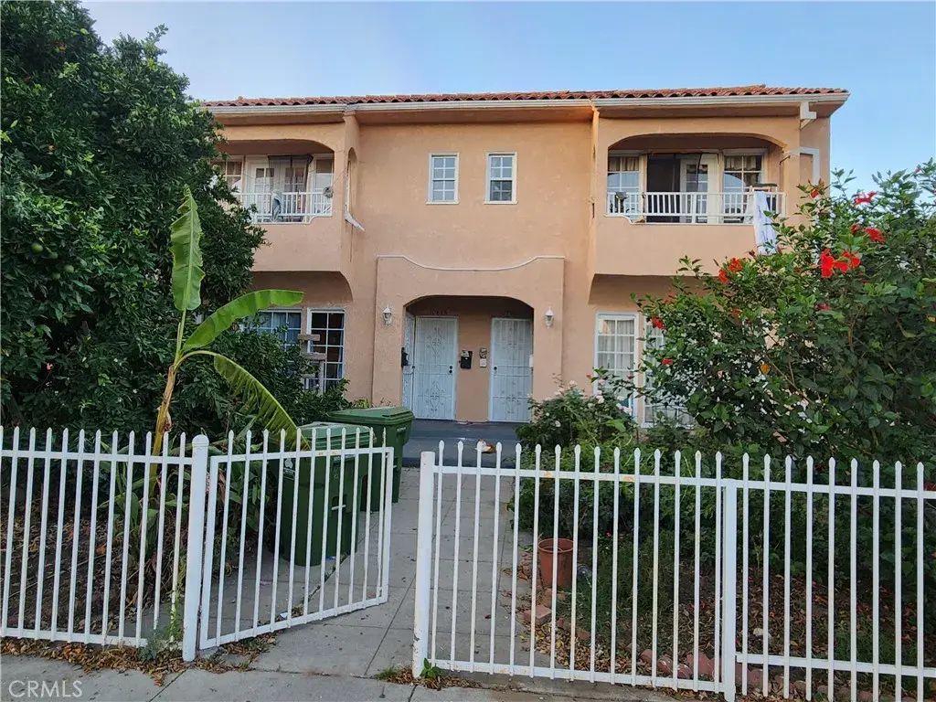 1079 Leighton, Los Angeles
