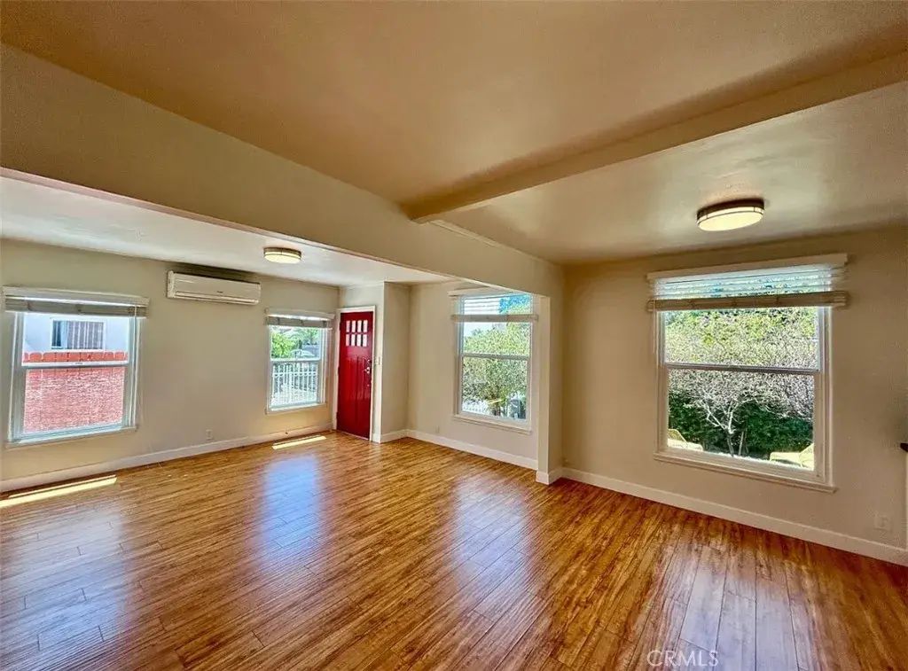 1226 S Mullen Avenue, Los Angeles