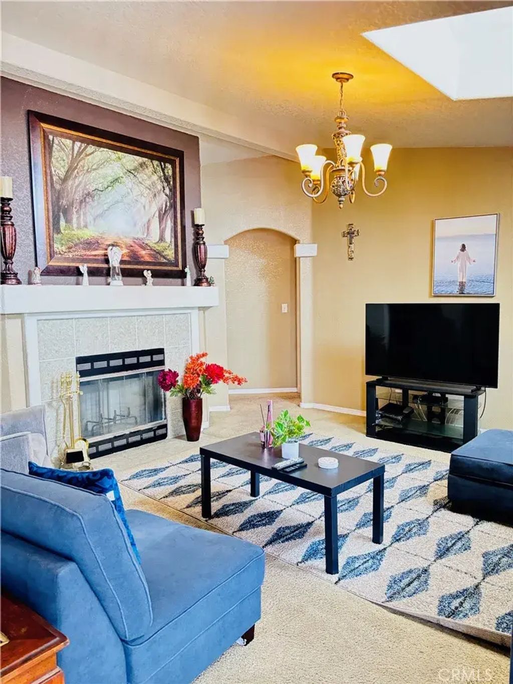 17377 Valley 19, Fontana