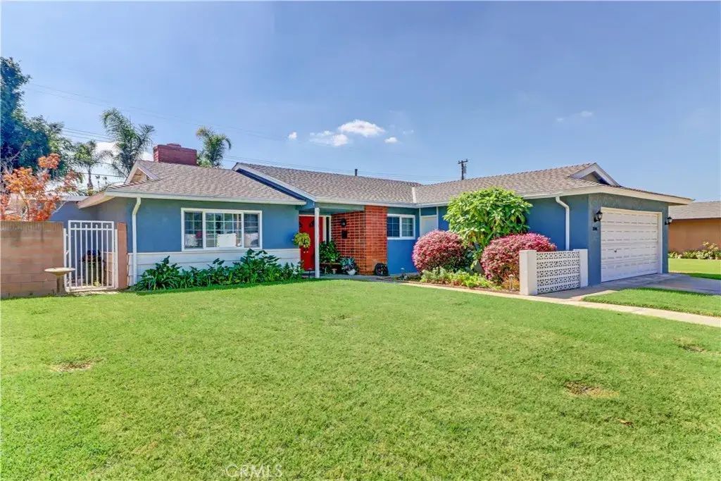 1046 E Trenton, Orange