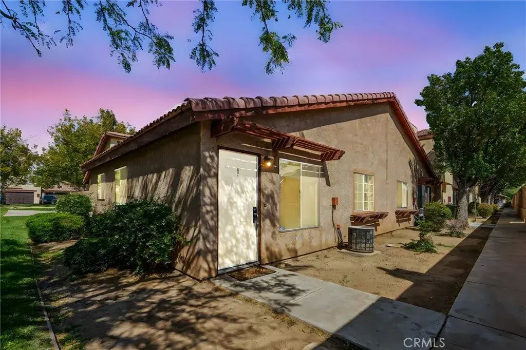 1700 E Avenue Q14 # 8, Palmdale