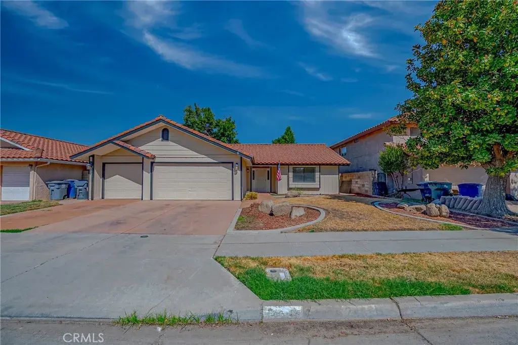 2465 Meadowrest, Madera