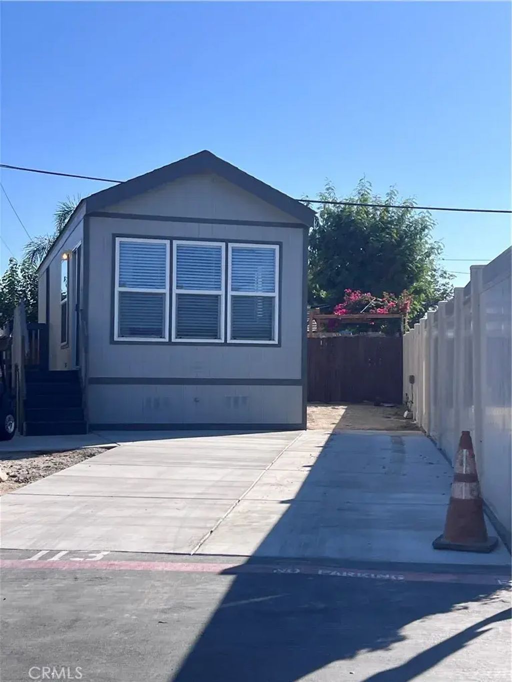 1445 W Florida 113, Hemet