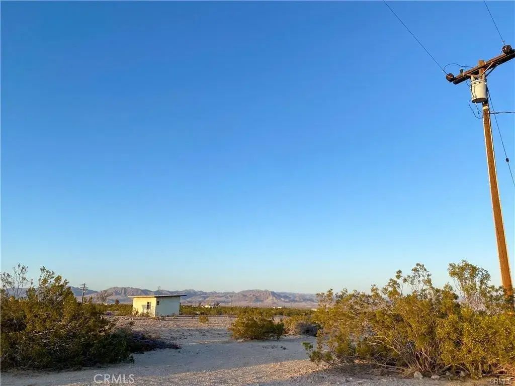Pole Line Rd, 29 Palms