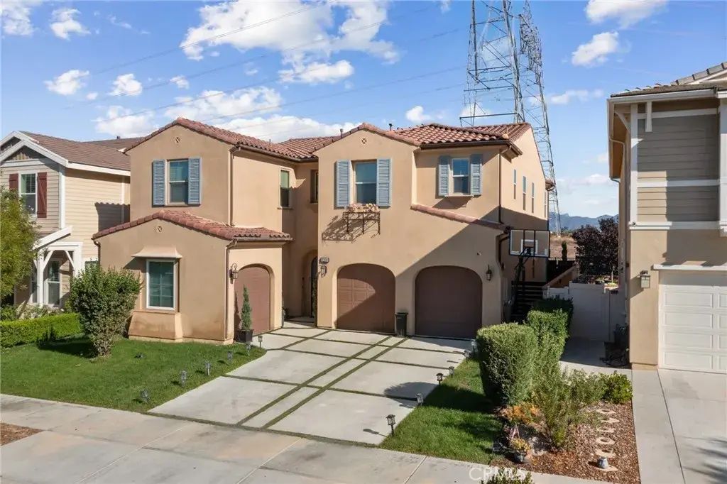 27636 Camellia Drive, Saugus