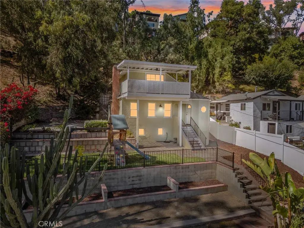 2361 Belleglade, Los Angeles