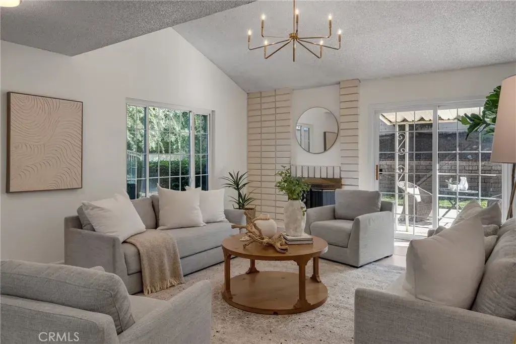 5165 Pearblossom, Riverside