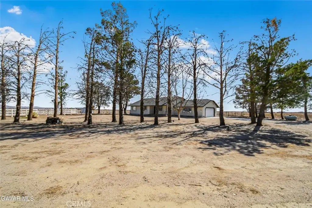 50950 70th Street West, Lancaster