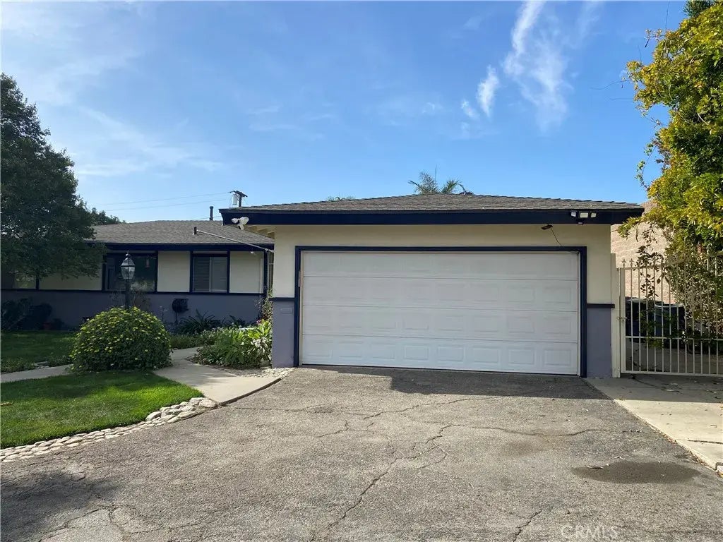 1557 N Beverly, Ontario