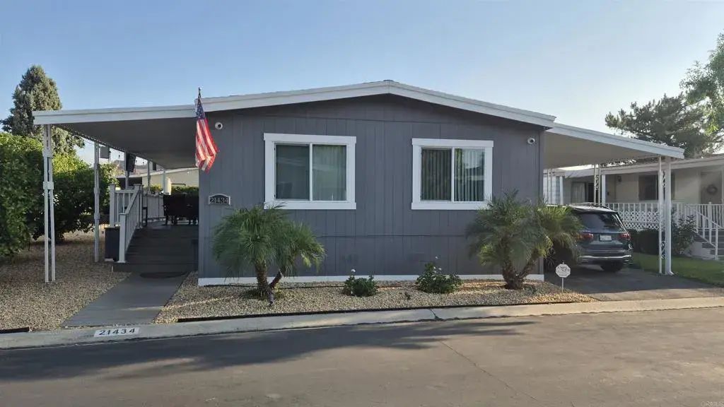 21434 Tumbleweed, Saugus