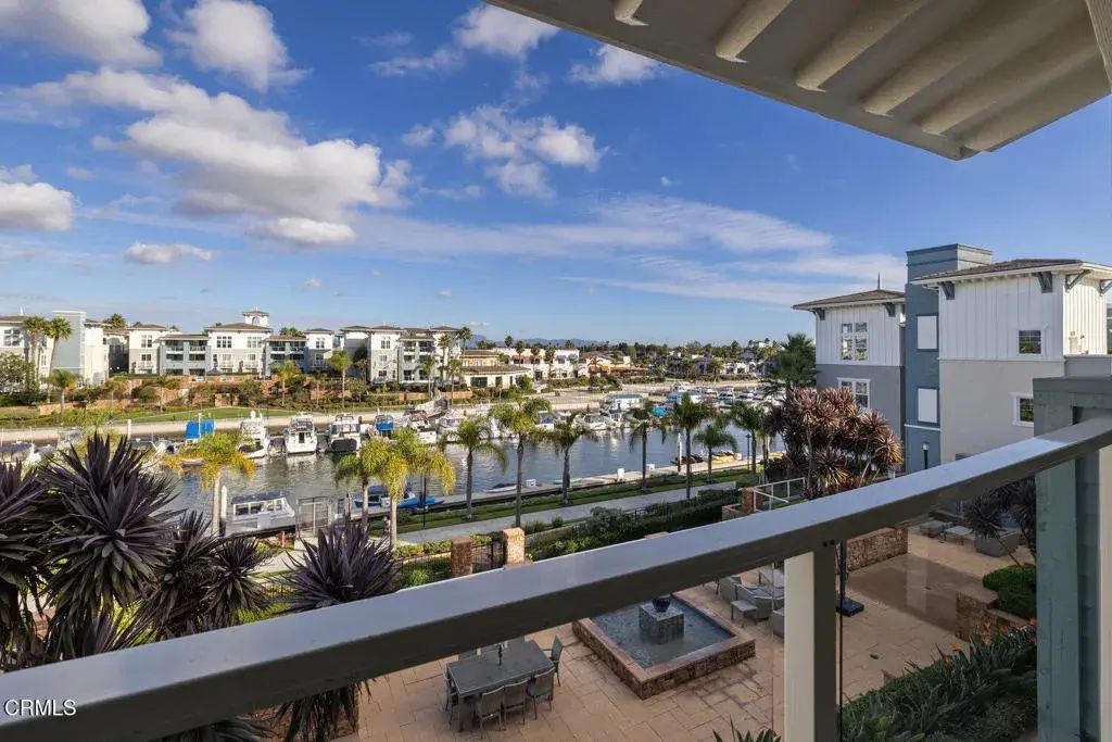 1572 Seabridge Lane, Oxnard