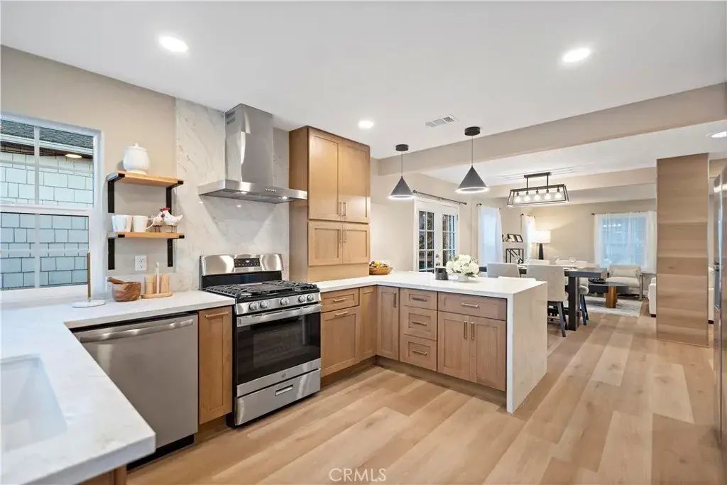 3746 Gardenia Avenue, Long Beach