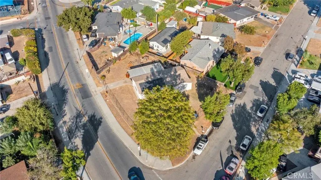 8925 Penny, Riverside