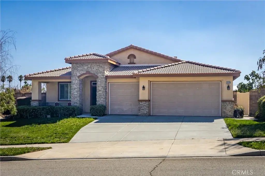 31829 Oak Wood Circle, Yucaipa