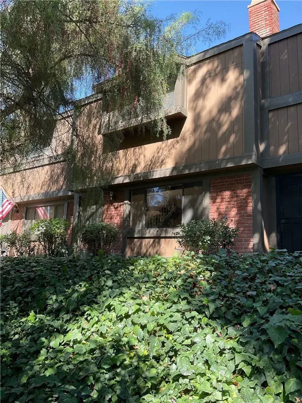 14456 Foothill 43, Sylmar
