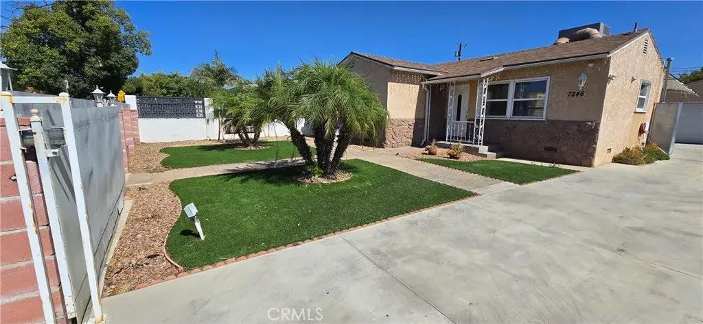 7246 Case, Sun Valley