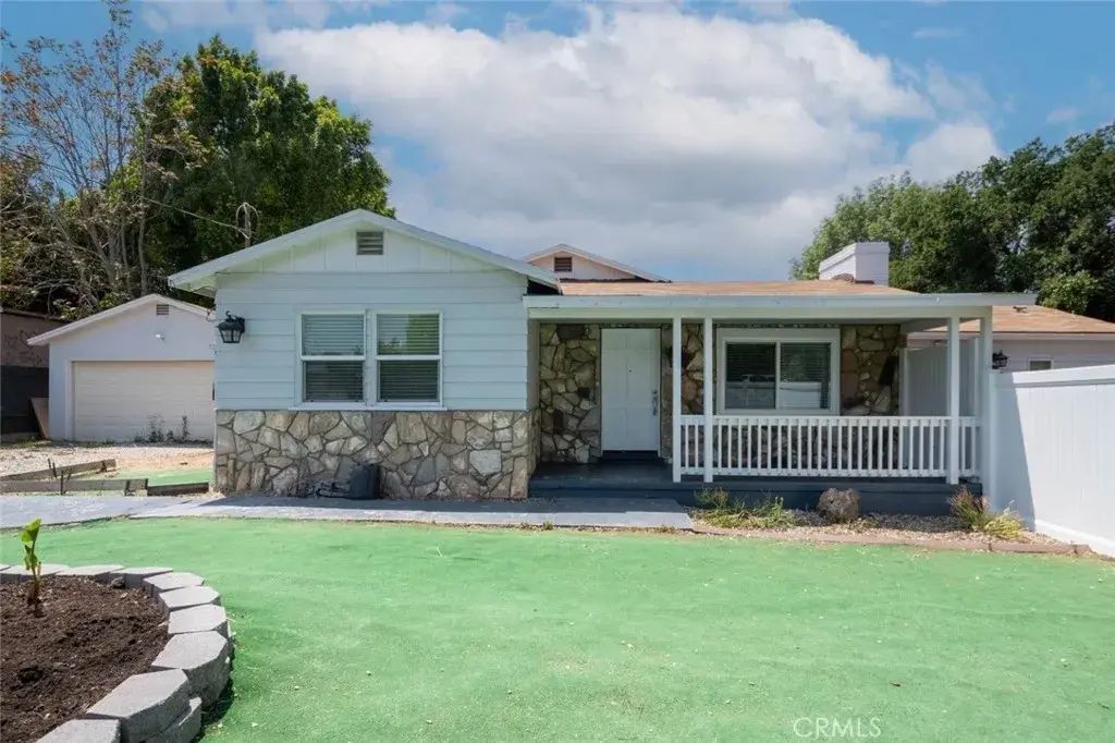 10653 Oro Vista Avenue, Sunland