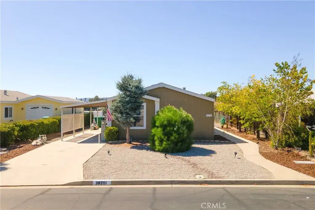 38201 Via La Colina, Murrieta