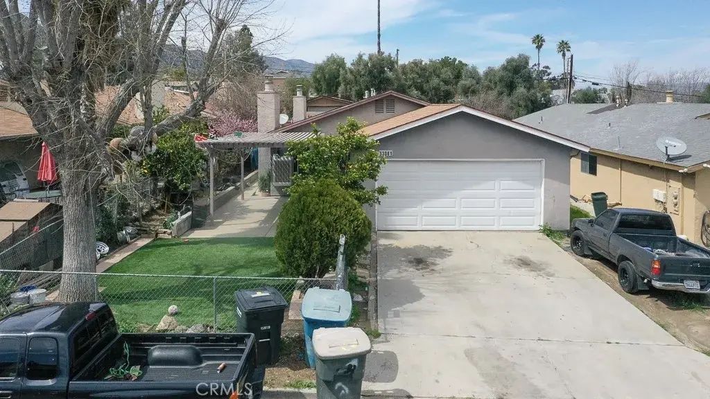 33081-33081 Esther, Lake Elsinore
