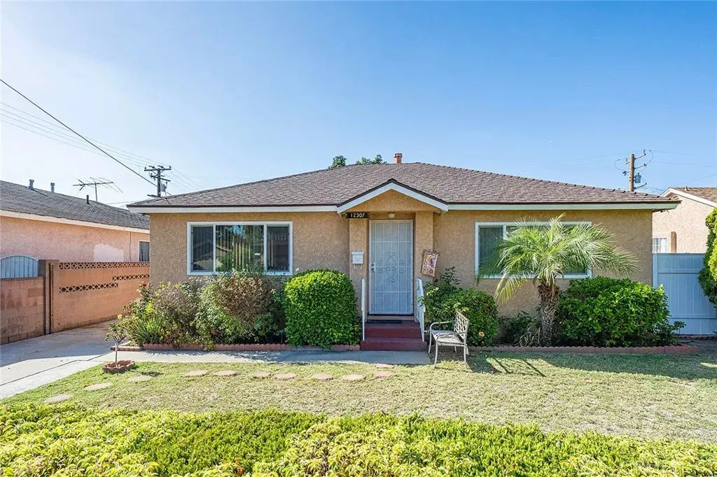 12307 Rives Ave, Downey