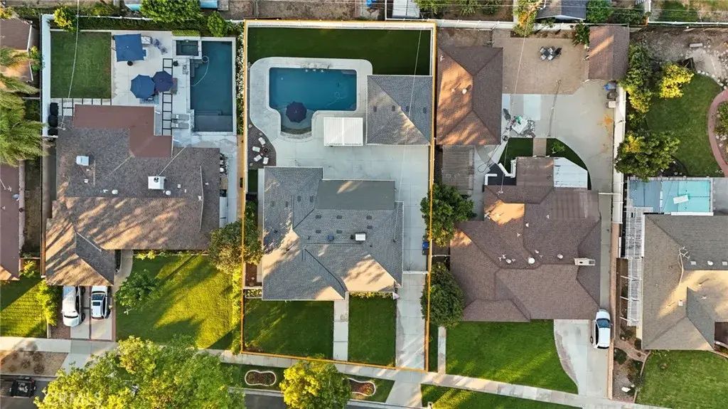 4241 Beechwood Place, Riverside